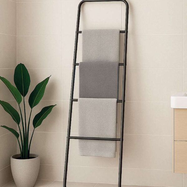 Towel shelf